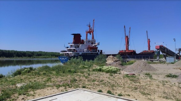 FLASH // Nava angajată de o companie din grupul Transoil, a acostat în port, fiind pregătită pentru a încărca grâul pentru export